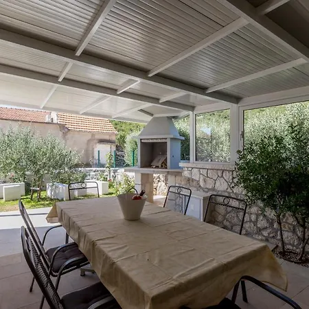 Holiday home Loza - Moja Stina Seoca
