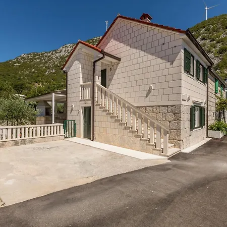 Ferienhaus Loza - Moja Stina Seoca