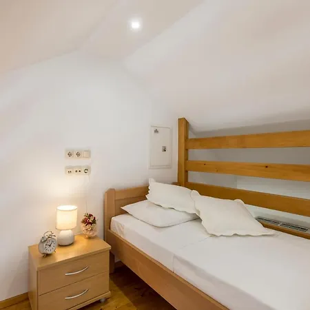 Loza - Moja Stina Ferienhaus Seoca