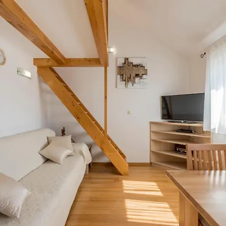 Loza - Moja Stina Seoca