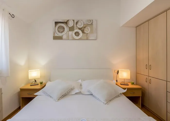 Ferienhaus Loza - Moja Stina